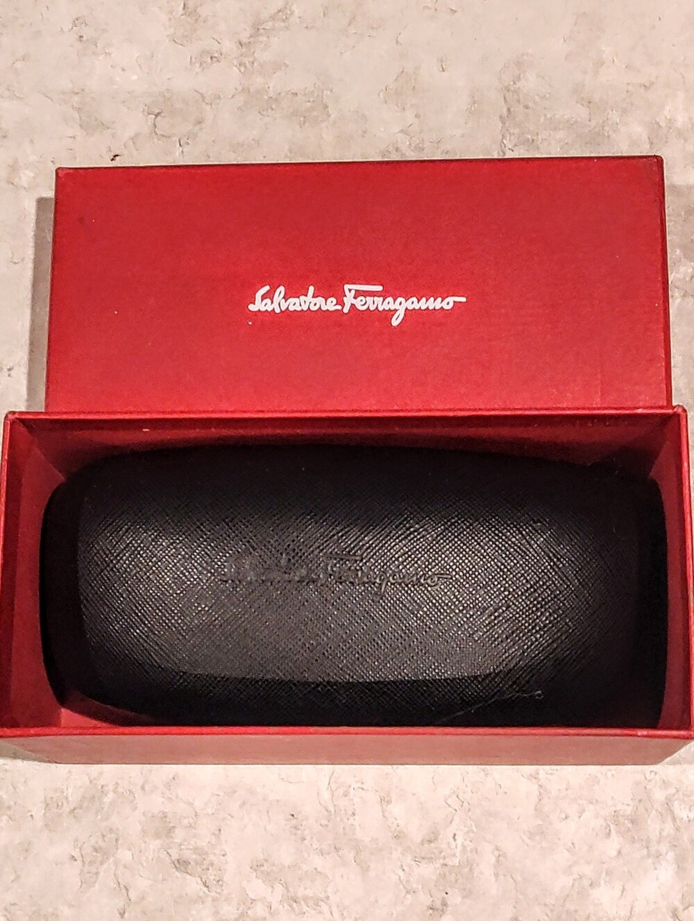 NWOT SALVATORE FERRAGAMO LARGE BLACK TEXTURED HARDSHELL SUNGLASS CASE WITH BOX